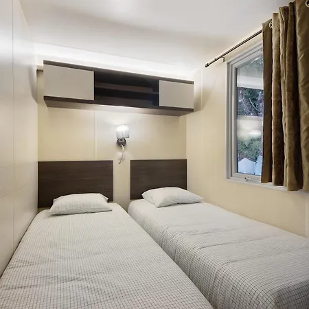 Villa Nature Stone And *